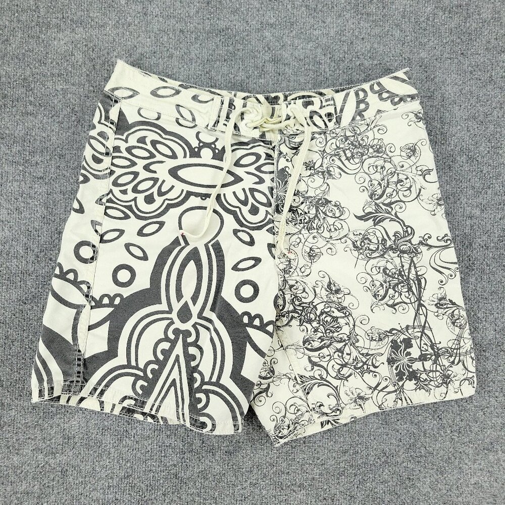 Howe Board Shorts Men's 30 White Swim Surf Drawstring Logo Embroidered Pockets